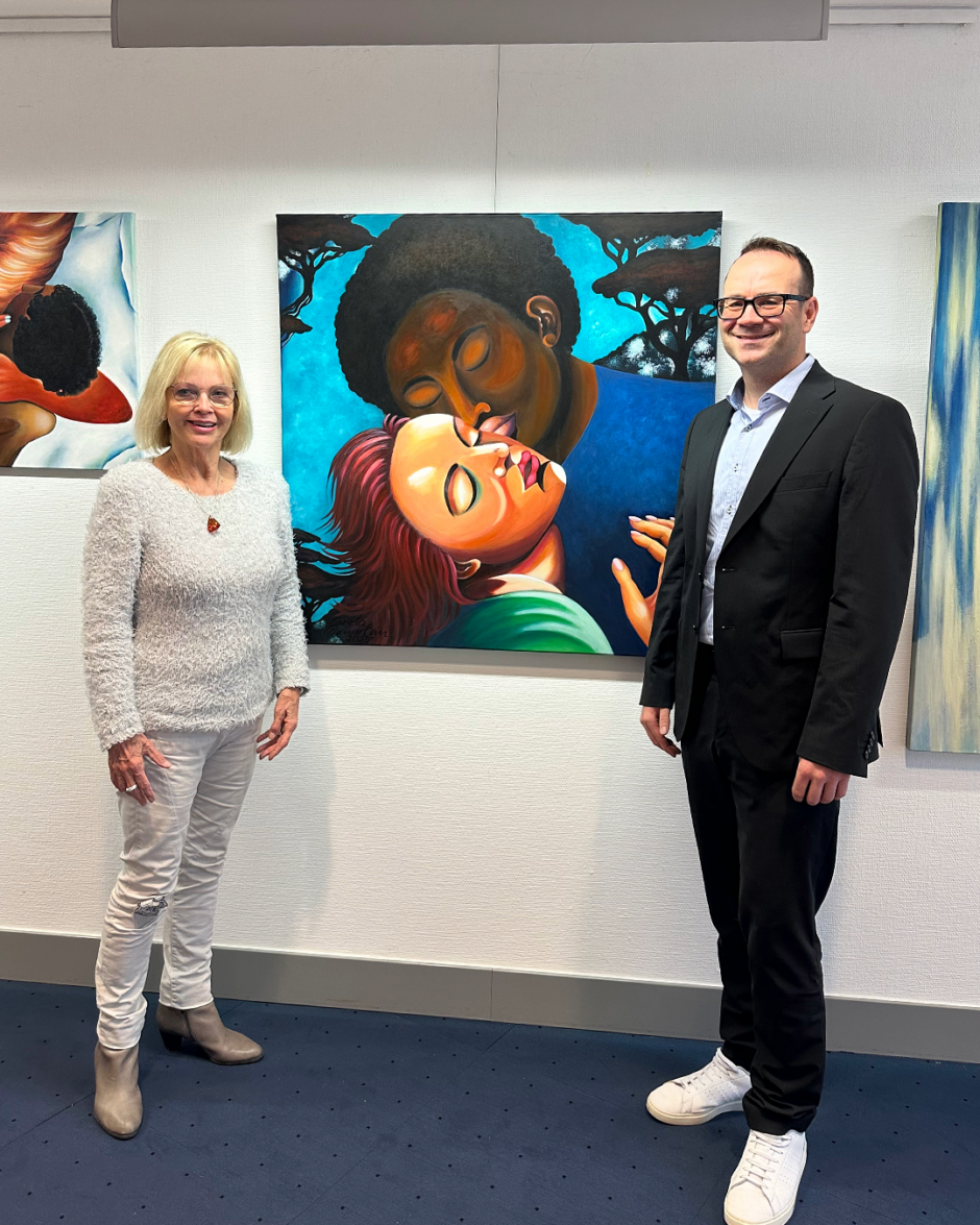 „LIEBER… LIEBEN!“ – Ausstellung von Carola Dennerlein in der Kreissparkasse Gelnhausen